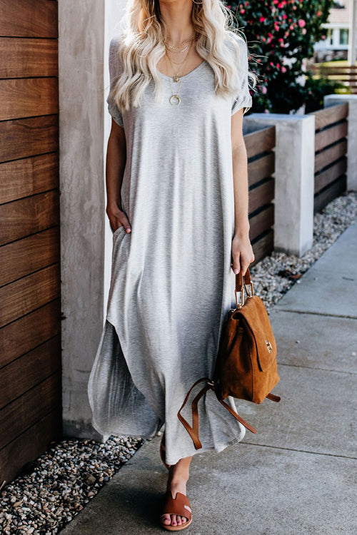 Sweet as Ever V-neck Bowknot Maxi Dress Beetsweeti Sweet as Ever V-neck Bowknot Maxi Dress Beetsweeti