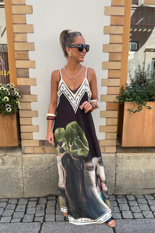 Wondrous Muse V-Neck Printed Maxi Dress - 4 Colors